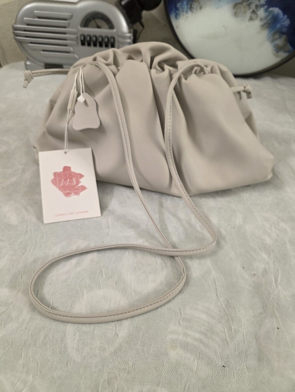Looks Like Summer Beige Genuine Leather Pouch Bag Magnetic Slouchy Clutches